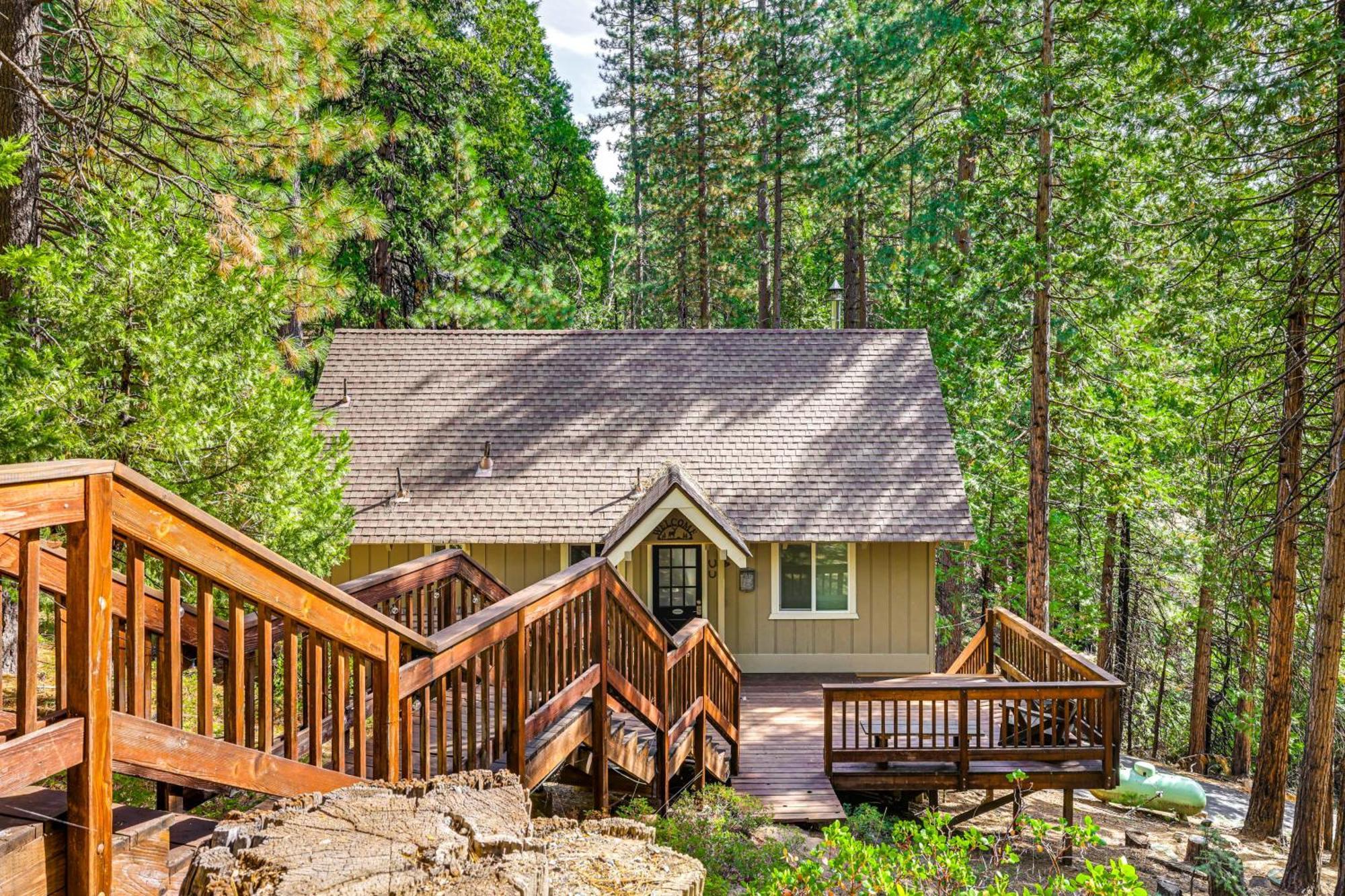 Treelined Retreat Cozy Cold Springs Cabin Villa Exterior photo