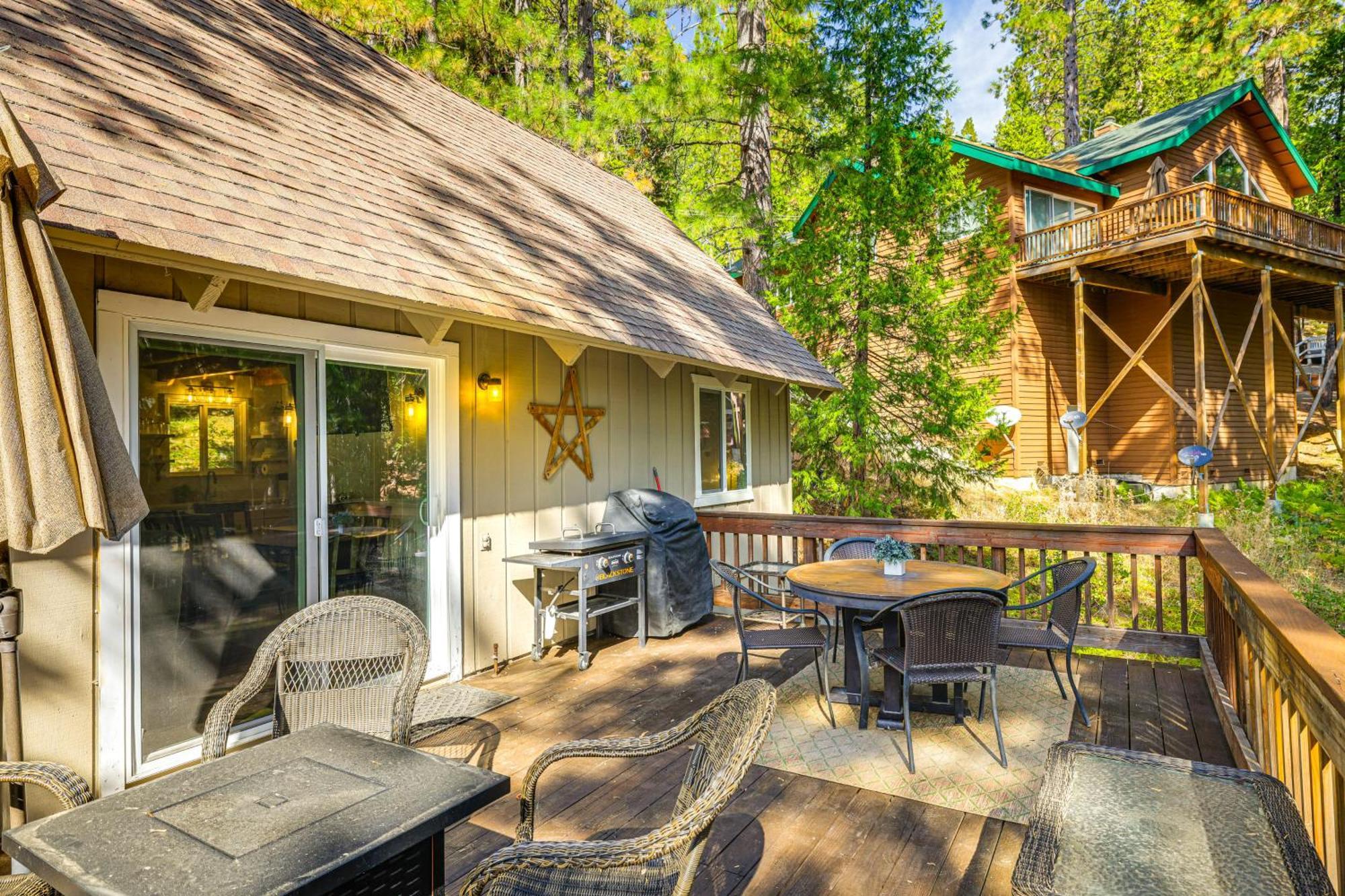 Treelined Retreat Cozy Cold Springs Cabin Villa Exterior photo